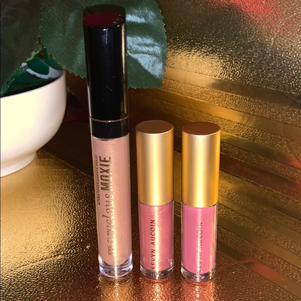3lip gloss 1 bareMinerals and 2kevin Aucoin pack❣️